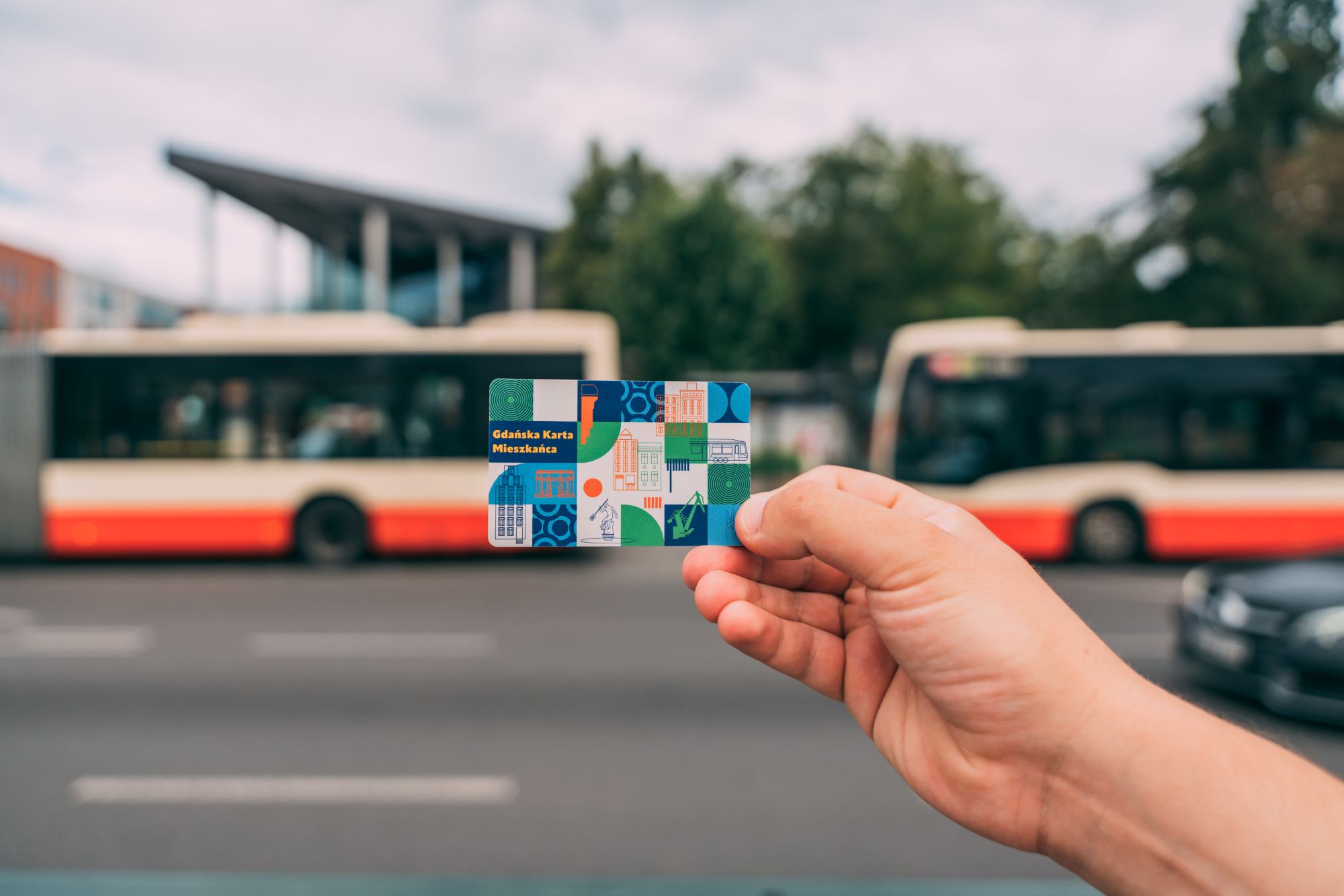 aktualność: Czas dodać pakiet bezpłatnych przejazdów dziecku!