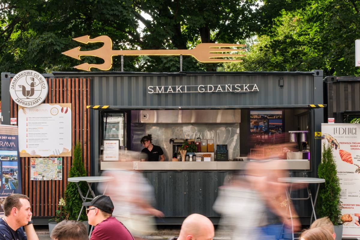 ontener Smaków Gdańska w czasie trwania Jarmarku św. Dominika.